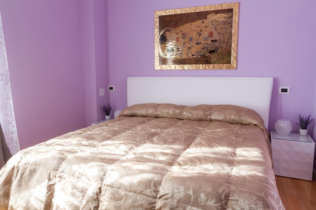 Bevilacqua Bed Roma Santa Croce Hotel Bilik gambar