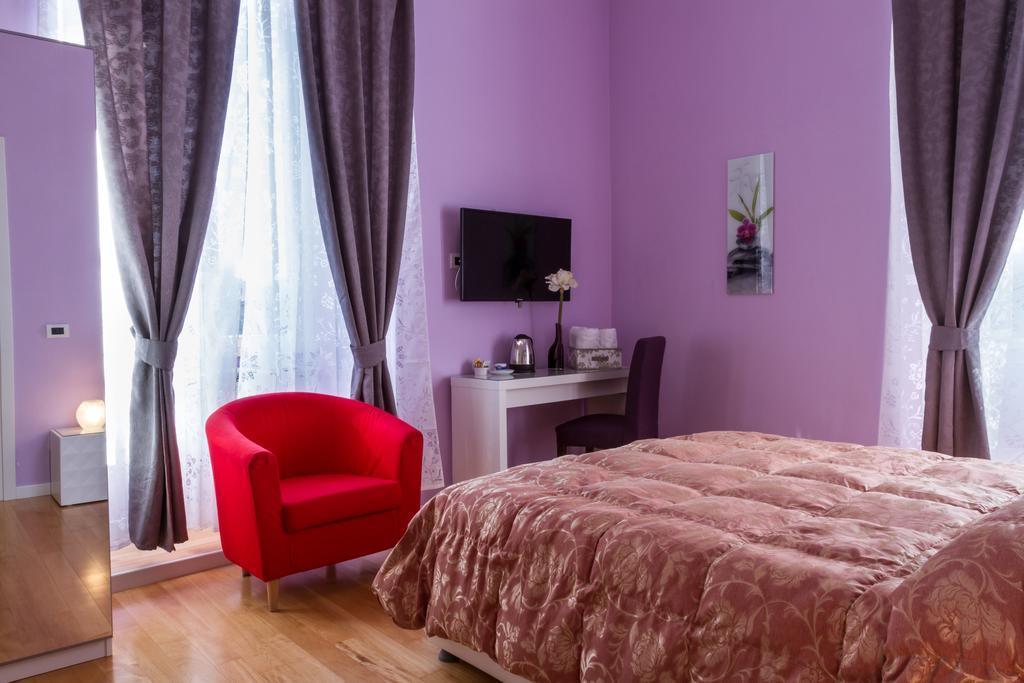 Bevilacqua Bed Roma Santa Croce Hotel Bilik gambar