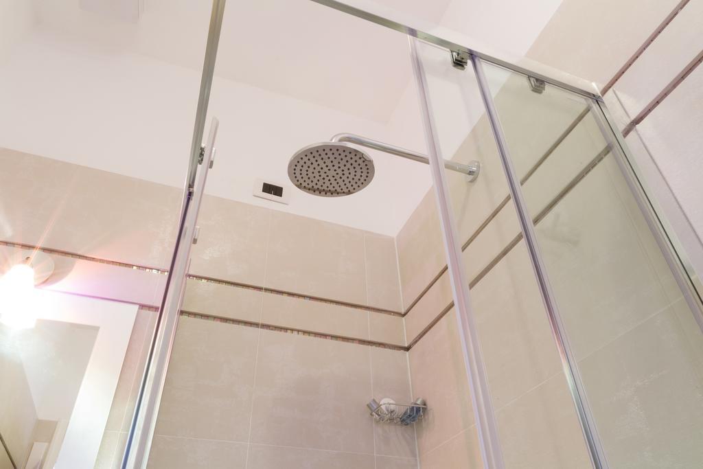 Bevilacqua Bed Roma Santa Croce Hotel Bilik gambar