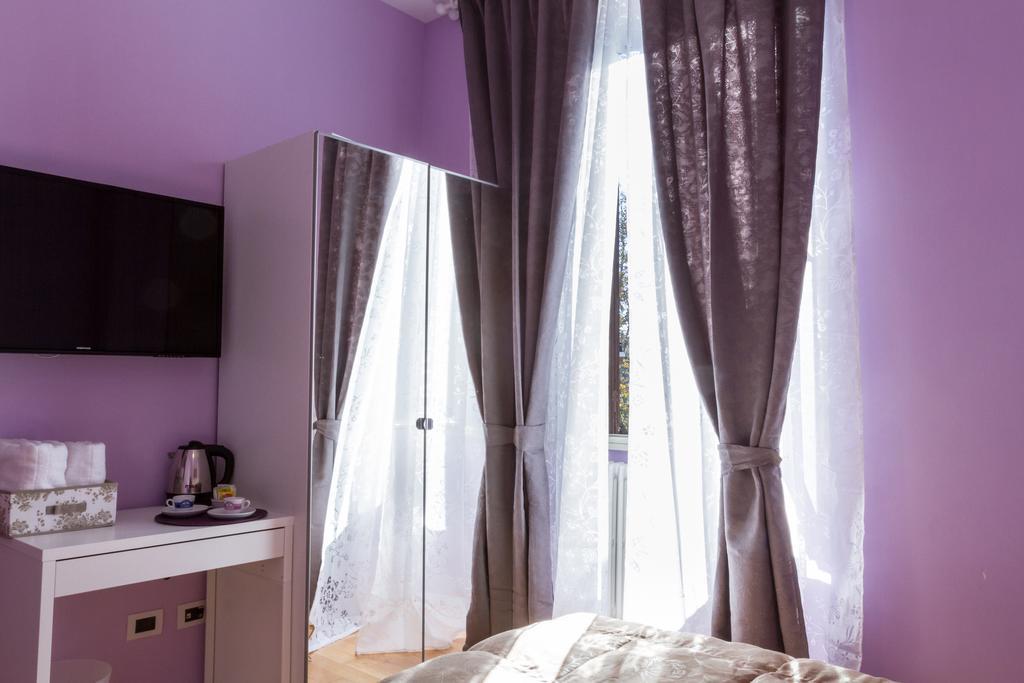 Bevilacqua Bed Roma Santa Croce Hotel Bilik gambar