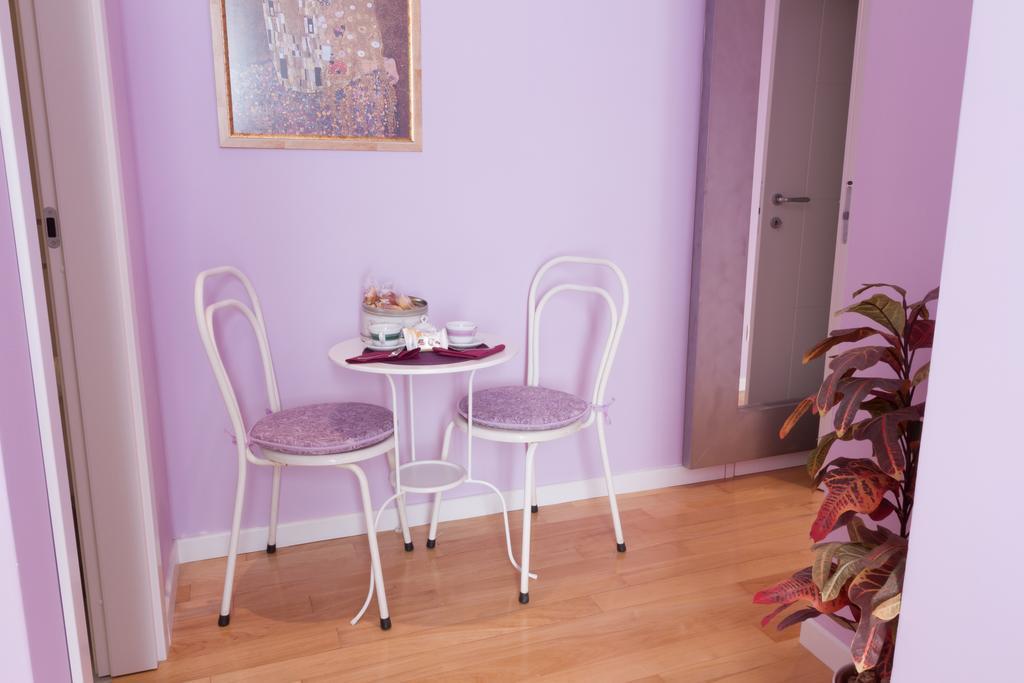 Bevilacqua Bed Roma Santa Croce Hotel Bilik gambar