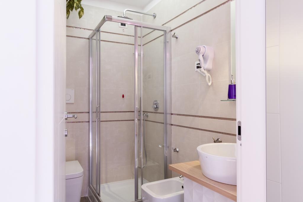 Bevilacqua Bed Roma Santa Croce Hotel Bilik gambar